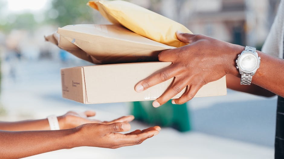 Meals are delivered weekly with minimal packaging to reduce waste and increase convenience. LifeSpring Home Nutrition prioritizes high-quality food delivery services to communities in California. To learn more about our services and how to receive weekly meal deliveries, contact us today by calling (800) 798-5767.